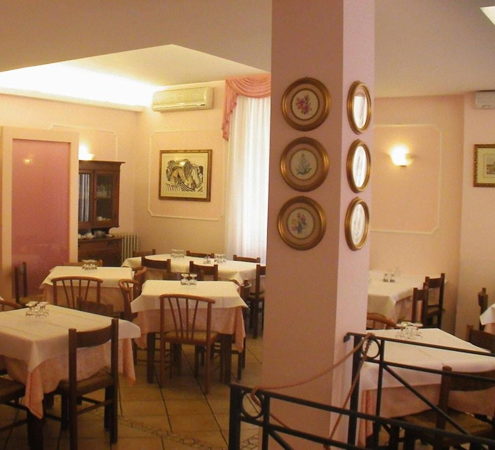 Hotel Venezia Montecatini Terme Kültér fotó