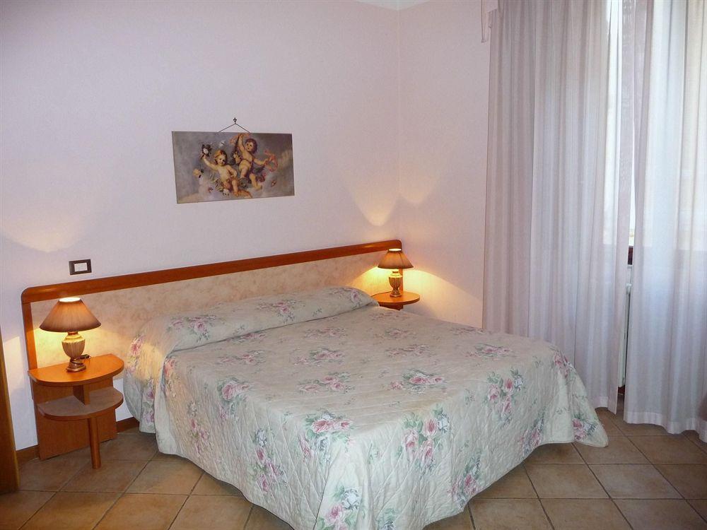 Hotel Venezia Montecatini Terme Kültér fotó