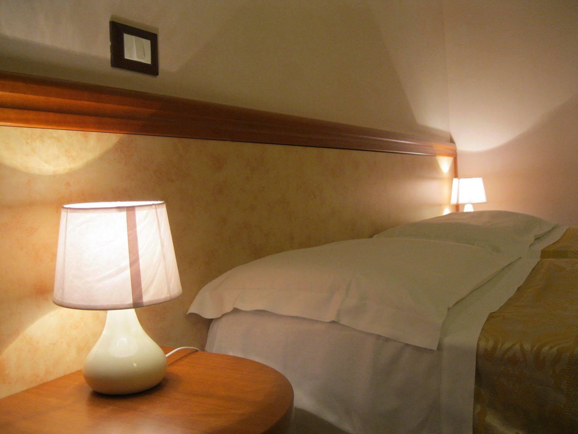 Hotel Venezia Montecatini Terme Kültér fotó
