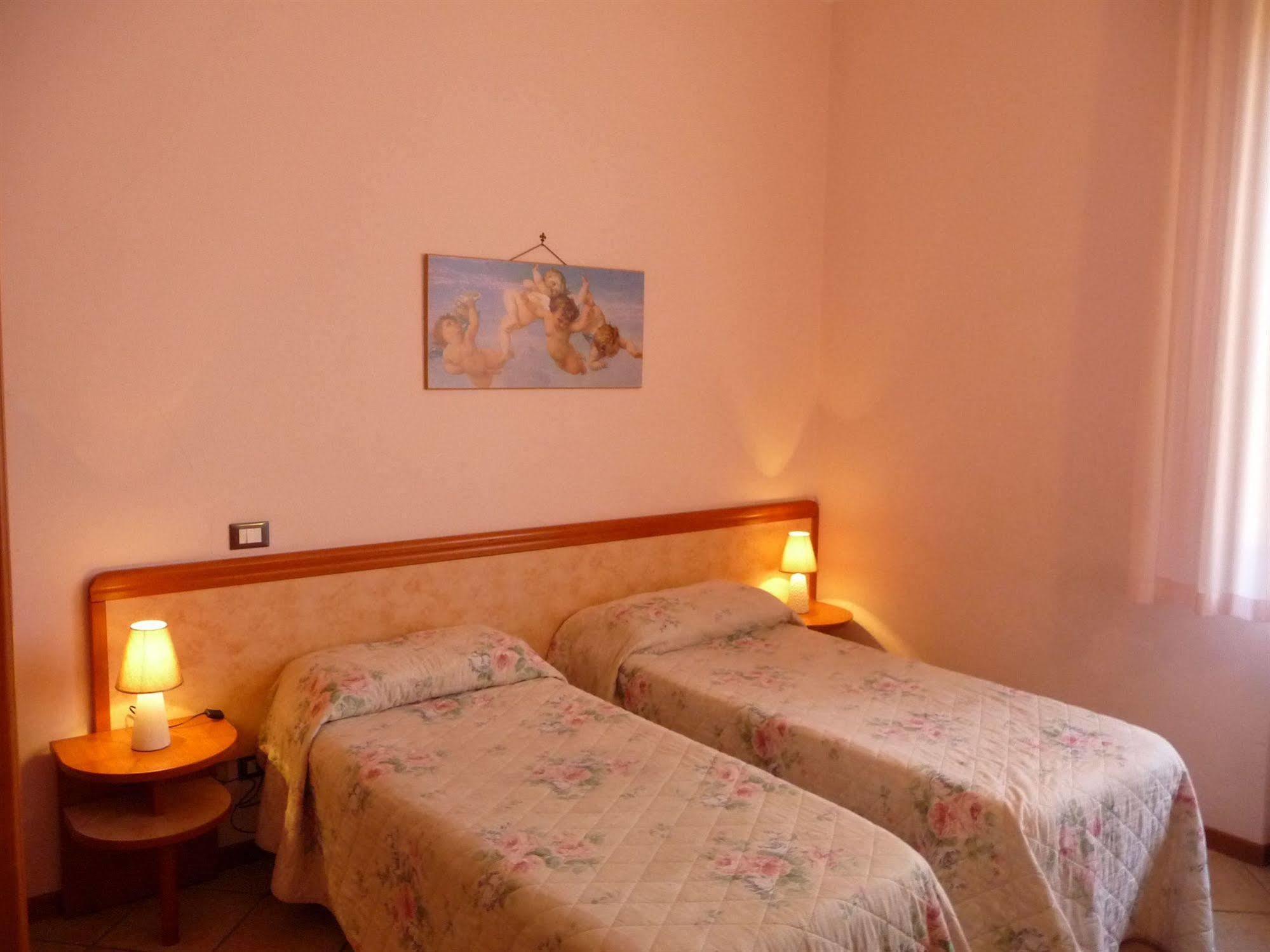 Hotel Venezia Montecatini Terme Kültér fotó